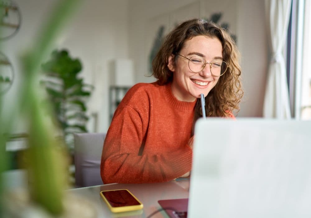 Virtual group sessions led by business experts