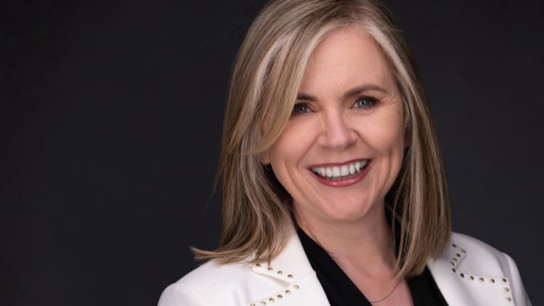 Meet the adviser – Samantha Kelly