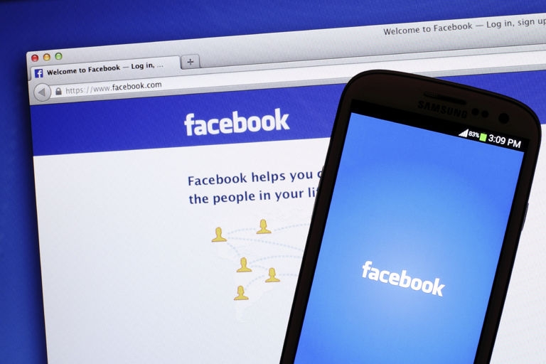 How to use Facebook to manage customer service [VIDEO]