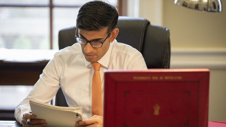 Rishi Sunak pledges numeracy and innovation boost in vision for UK economy