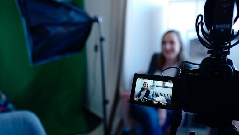 How small businesses can use video marketing 